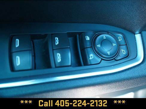 Used 2025 GMC Sierra 1500 SLT RWD image 35