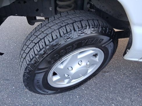 Used 2013 Ford E-150 and Econoline 150 image 18