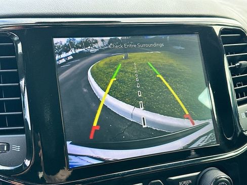 Used 2021 Jeep Grand Cherokee High Altitude image 14