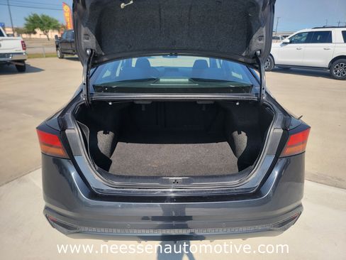 Used 2022 Nissan Altima 2.5 SV image 29