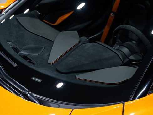 Used 2019 McLaren 720S Performance RWD image 54