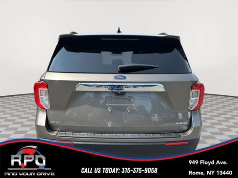 Used 2021 Ford Explorer XLT AWD/4WD image 4