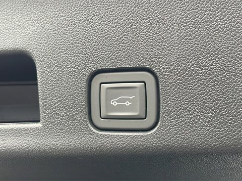 New 2026 GMC Acadia Elevation image 28