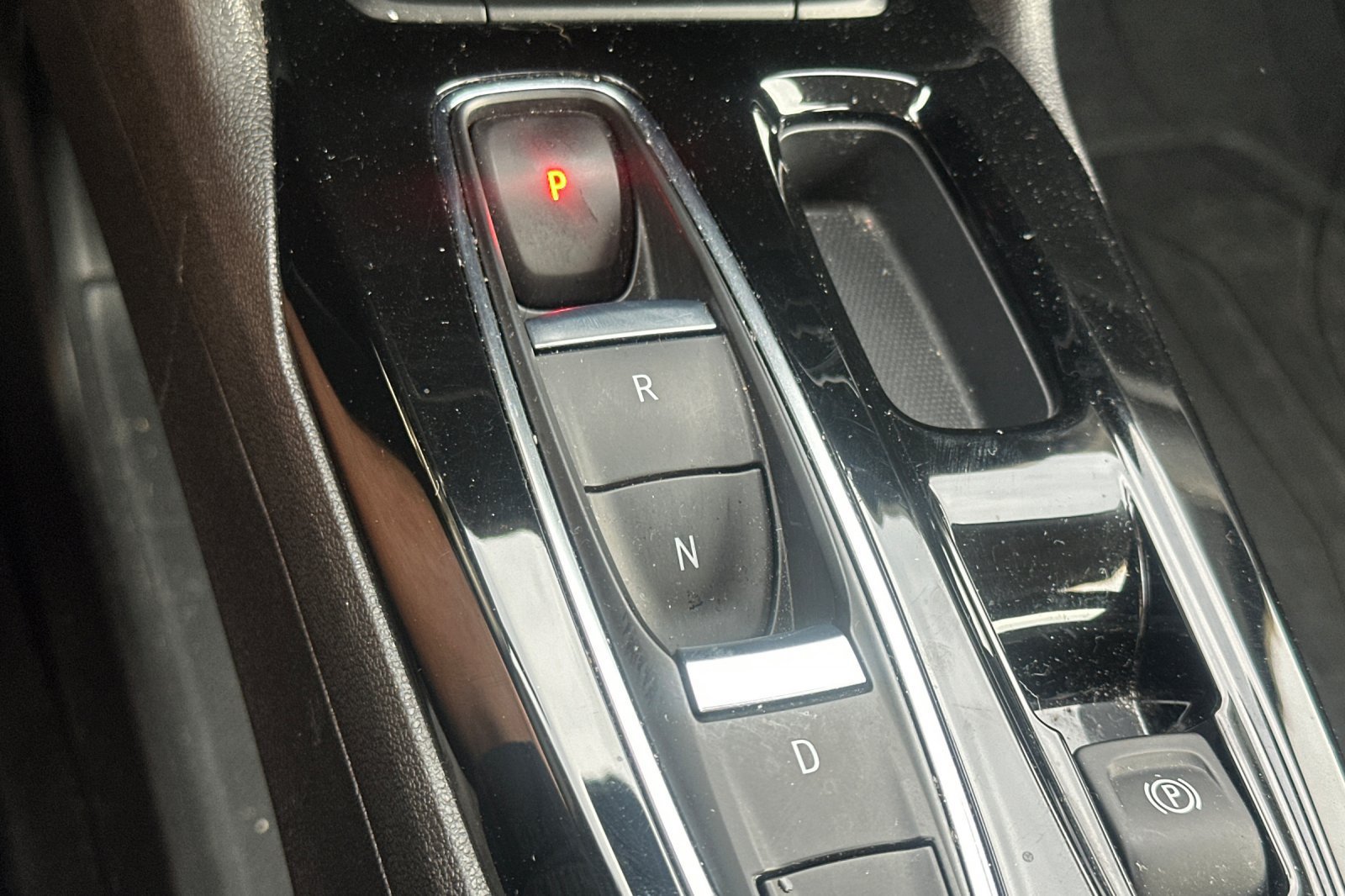 Used 2023 Chevrolet Bolt EUV Premier w/ Redline Edition FWD image 31
