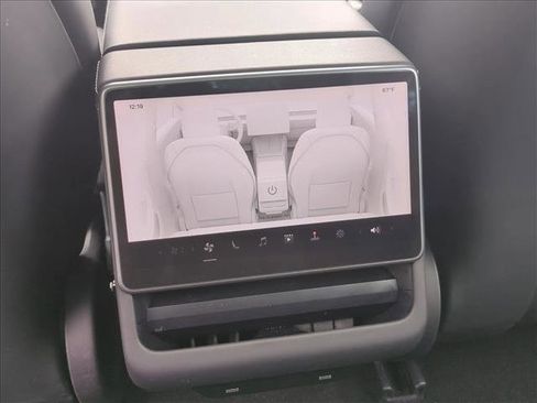 Used 2025 Tesla Model 3 Long Range RWD image 19