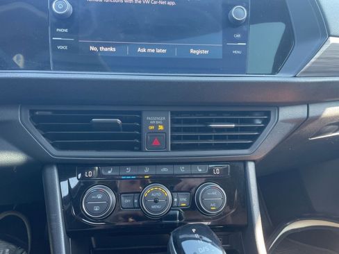 Used 2022 Volkswagen Jetta SEL FWD image 11
