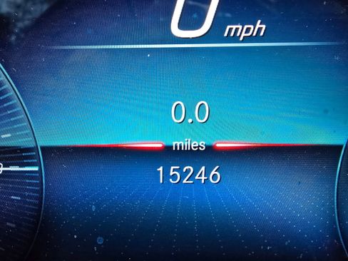 Used 2023 Mercedes-Benz GLE 350 w/ Premium Package image 33