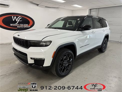 New 2025 Jeep Grand Cherokee L Limited image 1