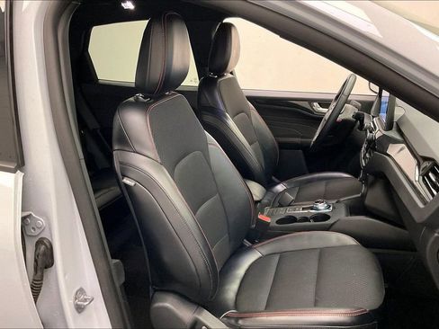 Used 2025 Ford Escape ST-Line Select image 6