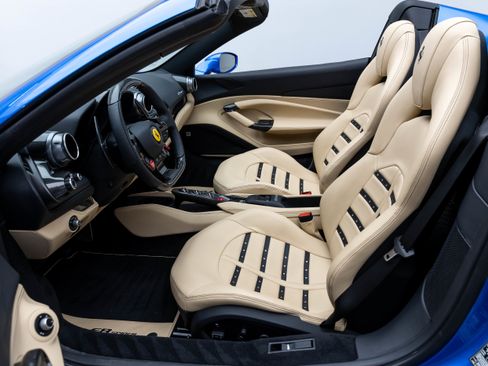 Certified 2023 Ferrari F8 Tributo RWD image 5