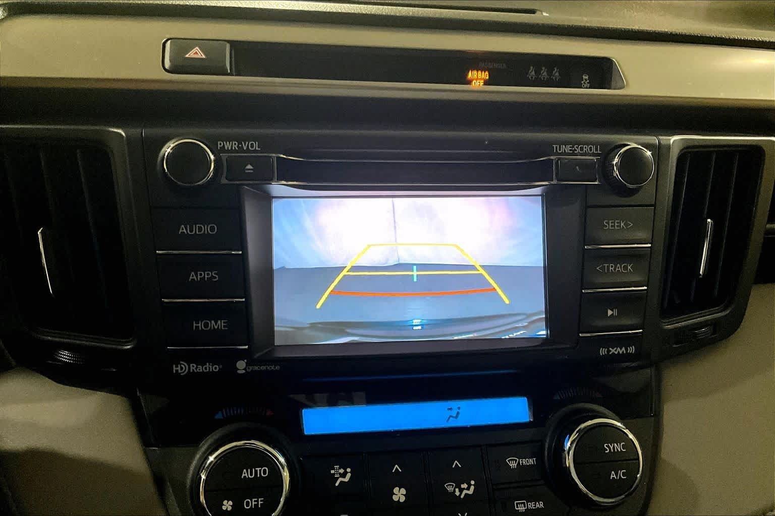Used 2017 Toyota RAV4 XLE AWD/4WD image 28