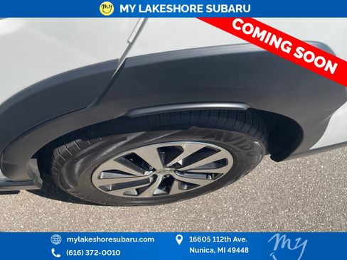 Used 2024 Subaru Outback Premium AWD/4WD image 10