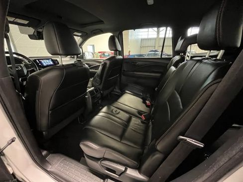 Used 2023 Honda Passport TrailSport image 15