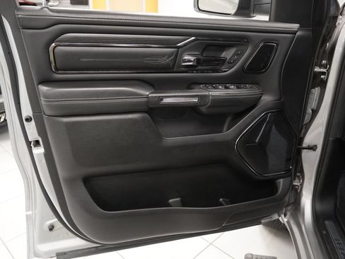 Used 2022 RAM 1500 Limited AWD/4WD image 17