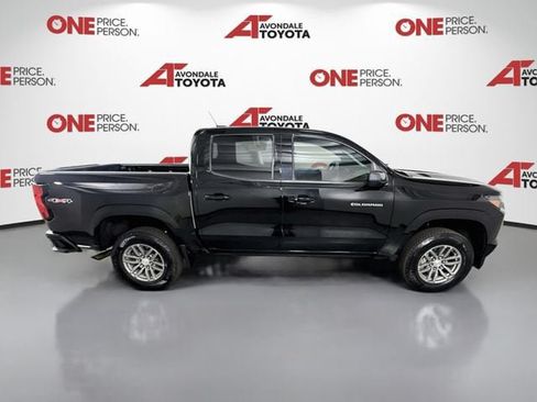 Used 2023 Chevrolet Colorado LT w/ LT Convenience Package II AWD/4WD image 8