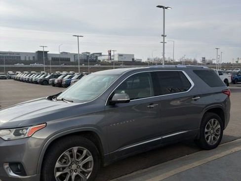 Used 2019 Chevrolet Traverse Premier image 7
