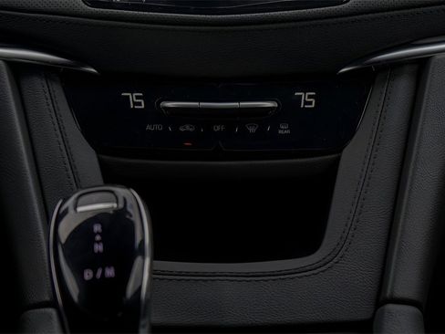 New 2026 Cadillac XT5 Luxury w/ LPO, Floor Liner Package image 19