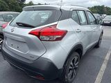 Used 2019 Nissan Kicks SV image 4
