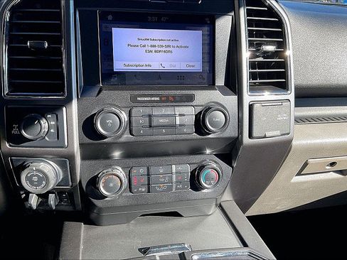 Used 2019 Ford F150 XLT w/ Equipment Group 302A Luxury AWD/4WD image 16