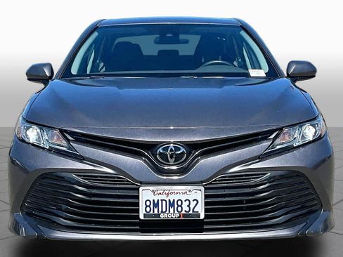 Used 2019 Toyota Camry LE FWD image 3