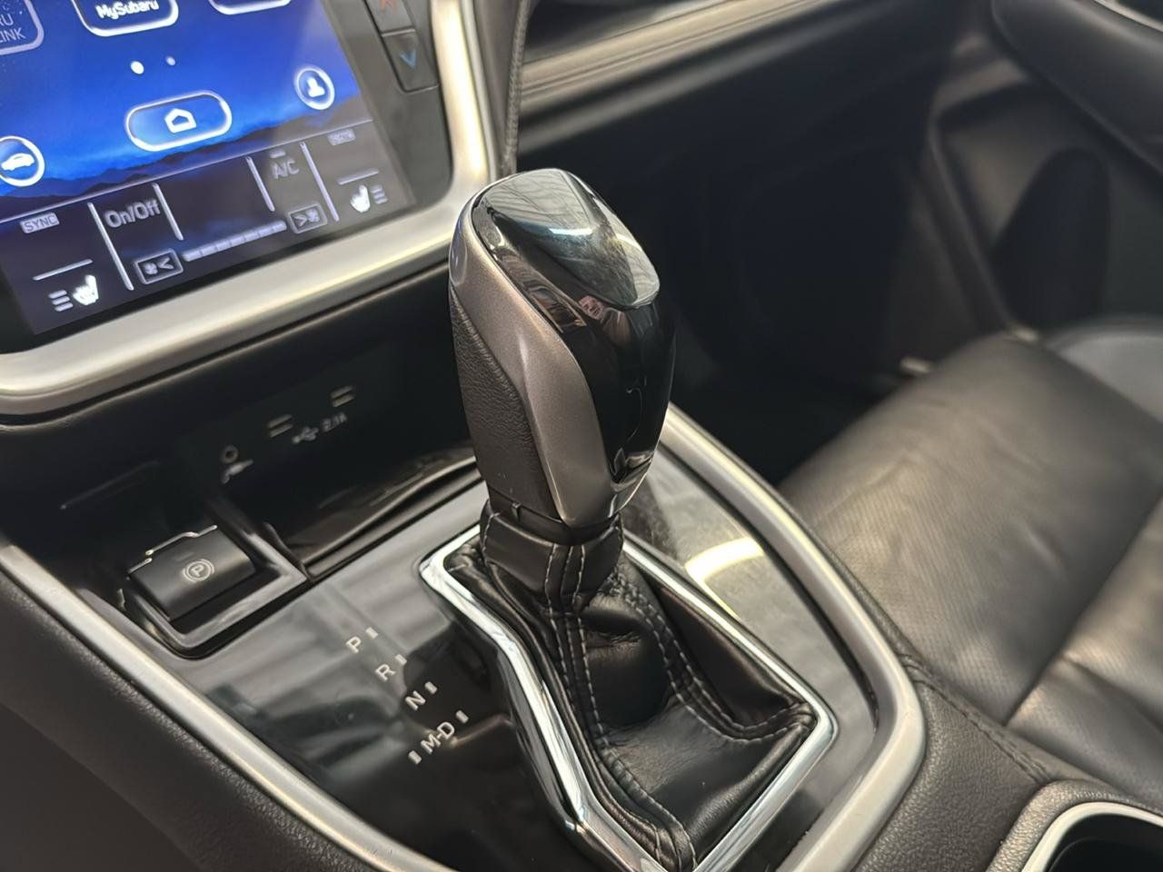 Used 2022 Subaru Outback Limited AWD/4WD image 19