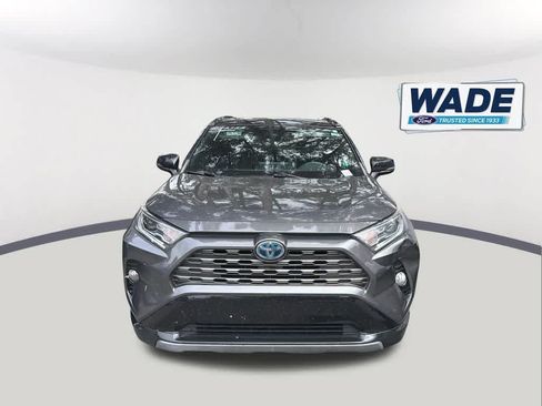 Used 2019 Toyota RAV4 XSE AWD/4WD image 2