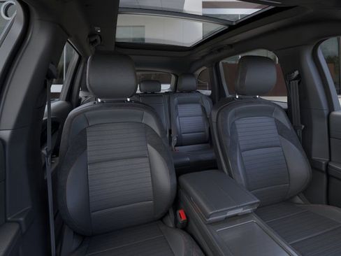 New 2025 Lincoln Nautilus Reserve w/ Jet Appearance Package image 10