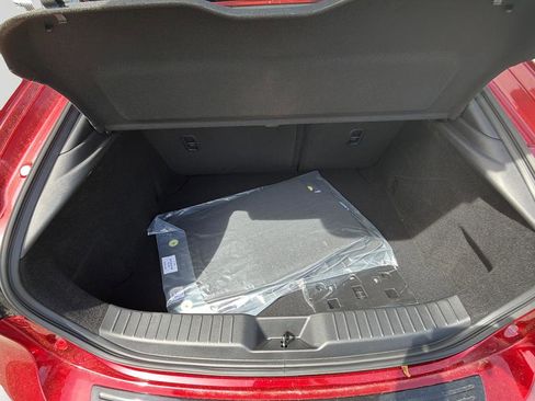 New 2026 MAZDA MAZDA3 Hatchback w/Premium Plus Pkg image 25