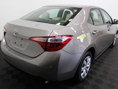 Used 2015 Toyota Corolla LE FWD image 5