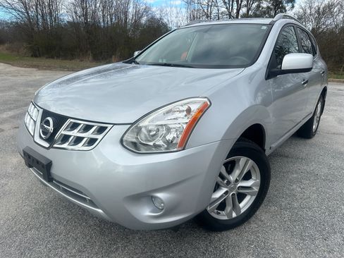 Used 2012 Nissan Rogue SV image 1