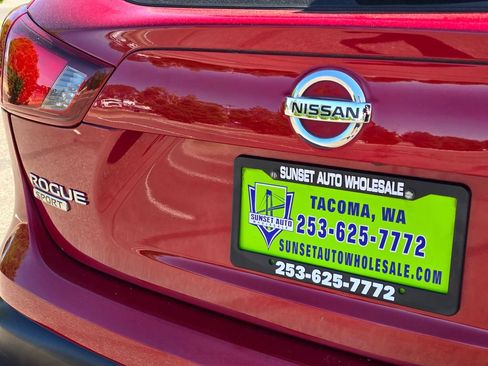 Used 2018 Nissan Rogue Sport S AWD/4WD image 15