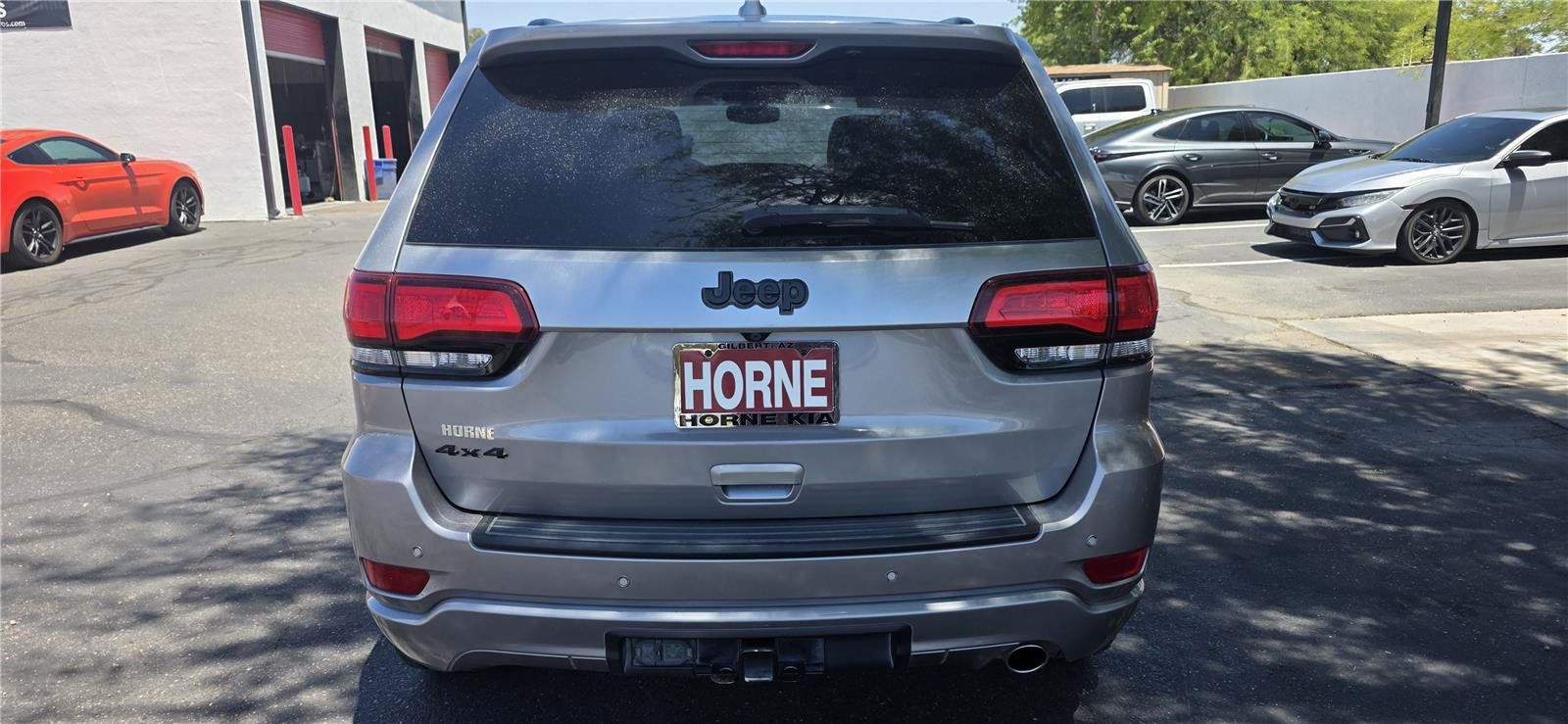 Used 2019 Jeep Grand Cherokee Altitude AWD/4WD image 6