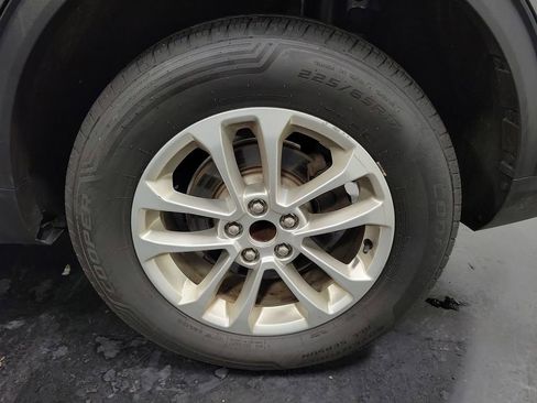 Used 2021 Ford Escape SE image 10