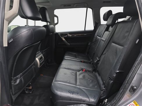 Used 2015 Lexus GX 460 image 19