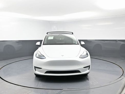 Used 2022 Tesla Model Y Performance image 3