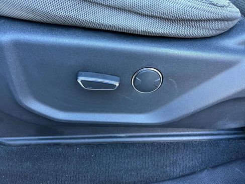 Used 2019 Ford F250 XLT w/ XLT Premium Package image 18