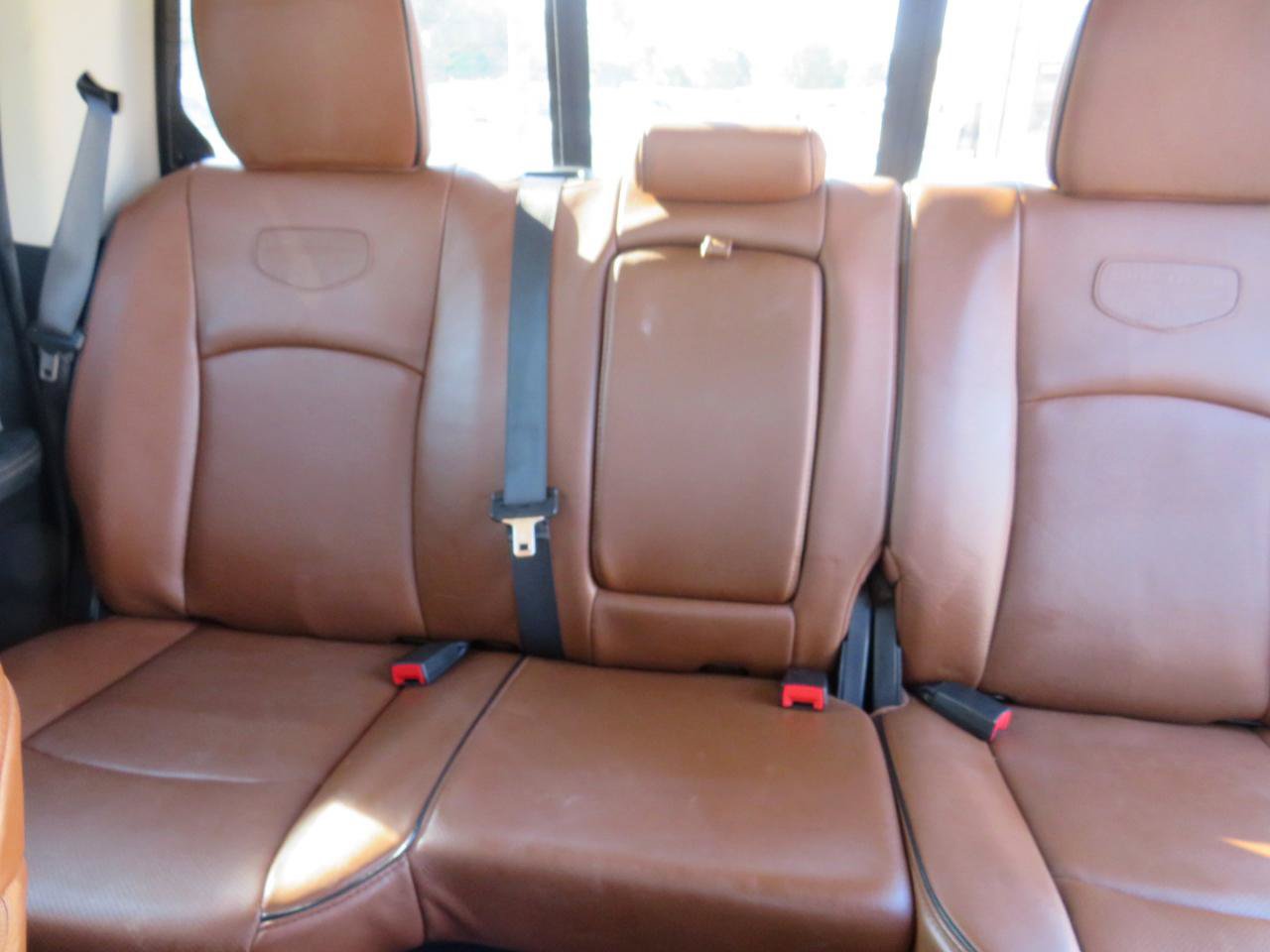 Used 2015 RAM 1500 Laramie Longhorn w/ Convenience Group AWD/4WD image 40