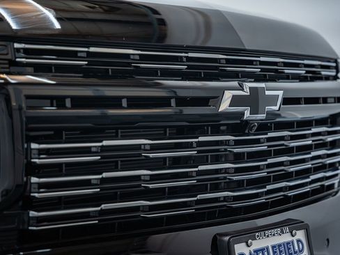 New 2026 Chevrolet Suburban High Country AWD/4WD image 11
