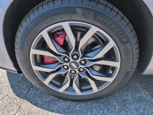 Certified 2023 Cadillac XT6 Sport w/ Platinum Package AWD/4WD image 12
