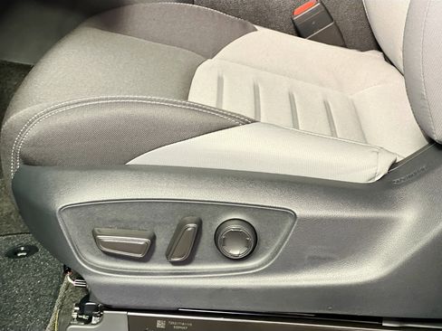 New 2025 Toyota Tacoma TRD Off-Road image 15