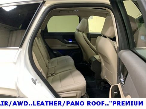 Used 2022 Lincoln Corsair AWD w/ Premium Package image 15