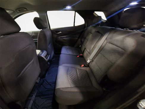 Used 2020 Chevrolet Equinox LT w/ LPO, Floor Liner Package image 24