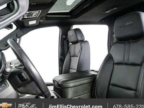 Used 2023 Chevrolet Silverado 2500 High Country w/ Z71 Off-Road Package image 5