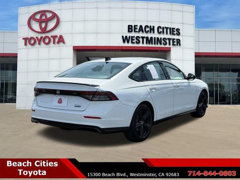 Used 2025 Honda Accord Sport image 12