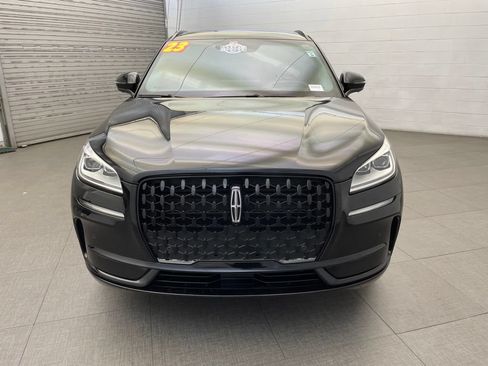 Used 2023 Lincoln Corsair Reserve w/ Equipment Group 202A AWD/4WD image 4