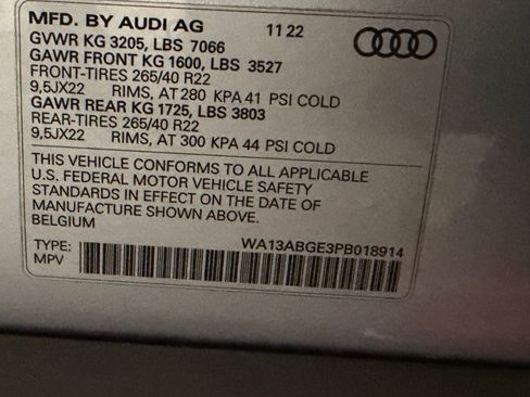Used 2023 Audi e-tron Prestige w/ Prestige Package AWD/4WD image 19