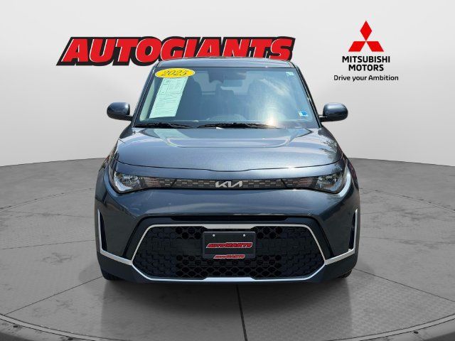 Used 2025 Kia Soul LX w/ LX Technology Package FWD image 8