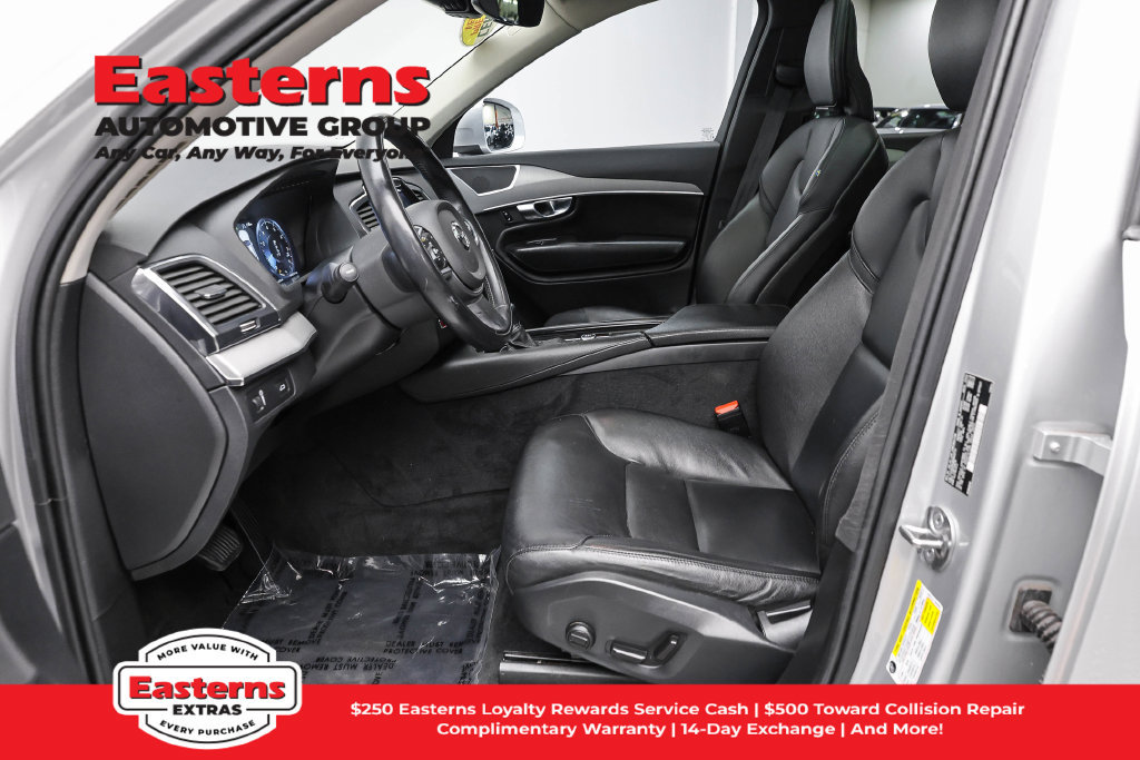 Used 2022 Volvo XC90 T5 Momentum AWD/4WD image 15