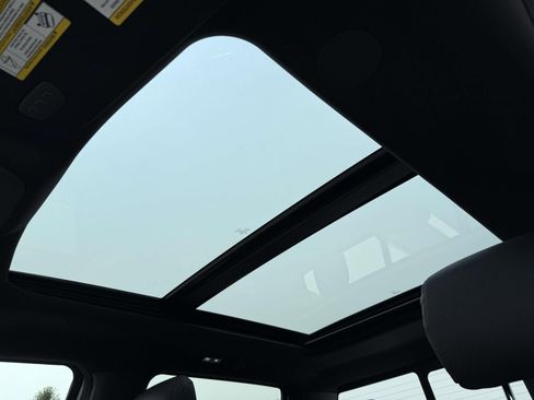 New 2025 Ford F150 Lariat w/ Equipment Group 502A High image 19