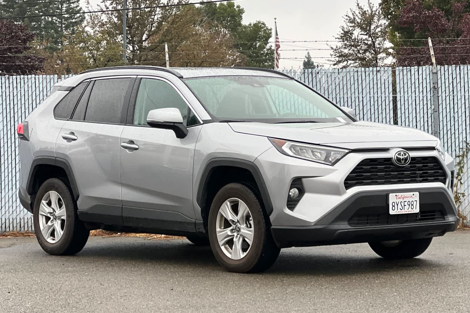 Used 2021 Toyota RAV4 XLE w/ Convenience Package AWD/4WD image 7